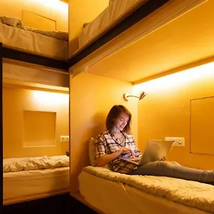 Central Baku Hostel باكو